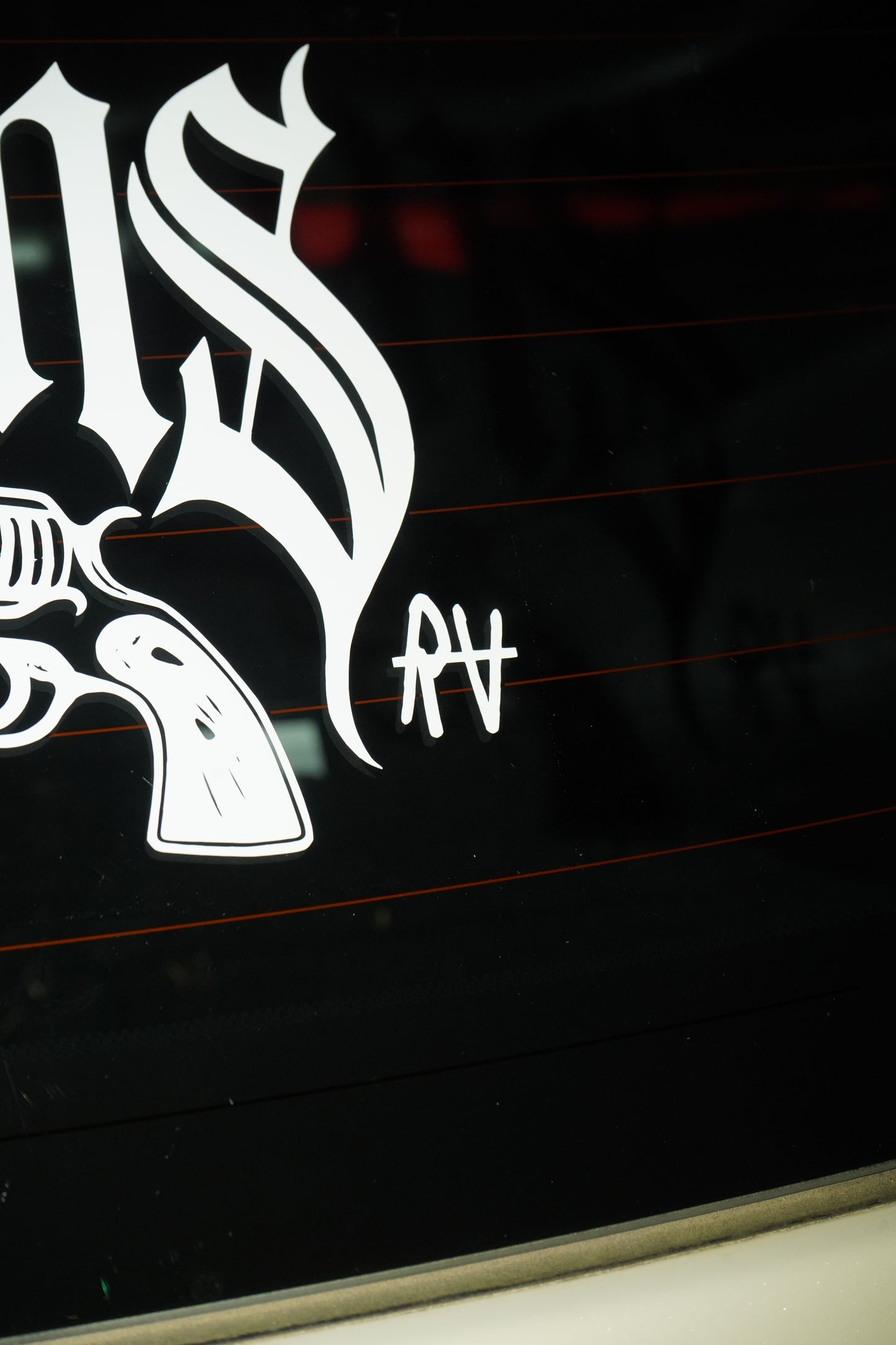 DEMON$